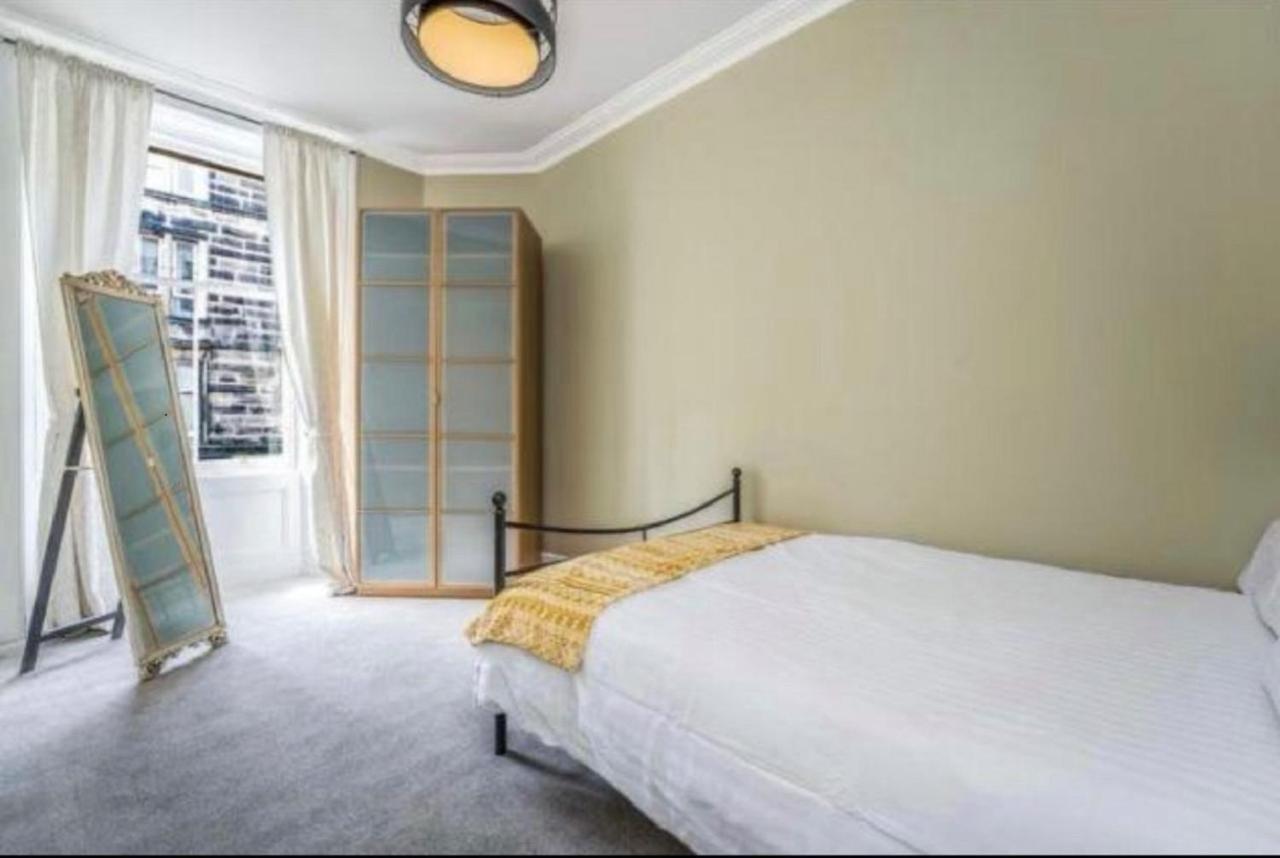 Spacious & Comfortable 3 Bedroom Apartment - Near City Centre - Free Parking Available - Sleeps Up To 5 Guests Edinburgh Exterior foto